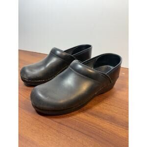 Dansko Womens Slip On Shoes 39 / 8.5-9 Black Professional Clogs